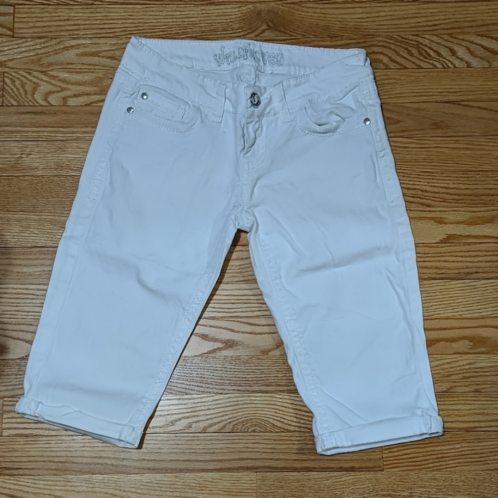 Wallflower Capris
